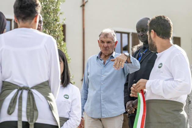 IPA89434781 - ASCOLI PICENO, ITALY OCTOBER 8, 2026: Prime Minister Giorgia Meloni attends the presentation and inauguration ceremony for the Palazzo Saladini Pilastri complex and its monumental park in Ascoli Piceno. The restoration project is part of the PINQuA program for urban regeneration and the enhancement of the city™s historical heritage. Pictured: Emidio Mandozzi, founder of Centimetro Zero, a new model of dining that combines social inclusion with opportunities for people with disabilities. (Photo: Andrea Vagnoni IPA Agency)  Copyright: xAndreaxVagnonix xx IPA89434781