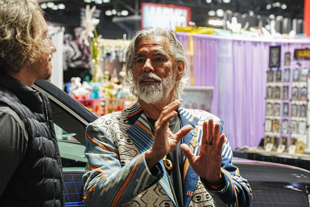 October 8, 2026, New York, New York, USA: Video game designer and Tetris co-founder HENK ROGERS at 2026 New York Comic Con at the Javits Center on October 8, 2026 in New York. HENK ROGERS is on had to welcome the next evolution of Tetris as it moves into the dashboard of a 2027 Volkswagen Atlas. Volkswagen is bringing Tetris to its vehicles through AirConsole, an in car gaming platform that turns the vehicle s infotainment screen into a gaming display, with smartphones serving as the controllers. The games are designed to be played while the vehicle is parked, creating a new kind of entertainment experience inside the car. New York USA  - ZUMAb148 20261008_zap_b148_011 Copyright: xBryanxSmithx
