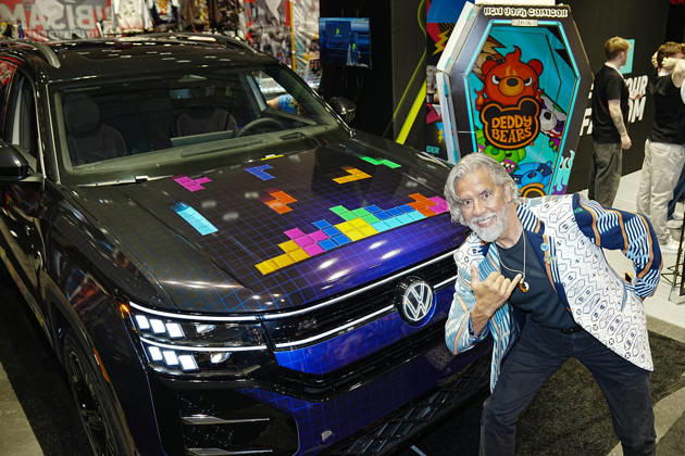 October 8, 2026, New York, New York, USA: Video game designer and Tetris co-founder HENK ROGERS at 2026 New York Comic Con at the Javits Center on October 8, 2026 in New York. HENK ROGERS is on had to welcome the next evolution of Tetris as it moves into the dashboard of a 2027 Volkswagen Atlas. Volkswagen is bringing Tetris to its vehicles through AirConsole, an in car gaming platform that turns the vehicle s infotainment screen into a gaming display, with smartphones serving as the controllers. The games are designed to be played while the vehicle is parked, creating a new kind of entertainment experience inside the car. New York USA  - ZUMAb148 20261008_zap_b148_014 Copyright: xBryanxSmithx
