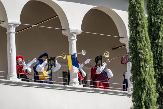 IPA89434774 - ASCOLI PICENO, ITALY OCTOBER 8, 2026: Prime Minister Giorgia Meloni attends the presentation and inauguration ceremony for the Palazzo Saladini Pilastri complex and its historic park in Ascoli Piceno. The restoration project is part of the PINQuA program for urban regeneration and the enhancement of the city™s historical heritage. (Photo: Andrea Vagnoni IPA Agency)  Copyright: xAndreaxVagnonix xx IPA89434774
