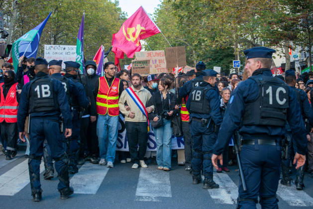 Student Protest - Paris Hundreds of high school students occupy Place de la Bastille in Paris, France on October 8, 2026, following the success of the October 6 protest, calling to continue and amplify the movement. Photo by ABACAPRESS.COM Paris France  Copyright: xPrezatxDenis ABACAx