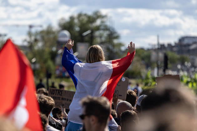 Students Demonstration Over Education Conditions - Bordeaux High school students demonstrate in the streets during a nationwide mobilization calling for more resources and improved conditions in school, in Bordeaux, France, on October 8, 2026. Photo by Margot Le Gonidec ABACAPRESS.COM Bordeaux France  Copyright: xLexGonidecxMargot ABACAx