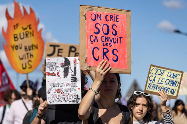 Students Demonstration Over Education Conditions - Bordeaux High school students demonstrate in the streets during a nationwide mobilization calling for more resources and improved conditions in school, in Bordeaux, France, on October 8, 2026. Photo by Margot Le Gonidec ABACAPRESS.COM Bordeaux France  Copyright: xLexGonidecxMargot ABACAx