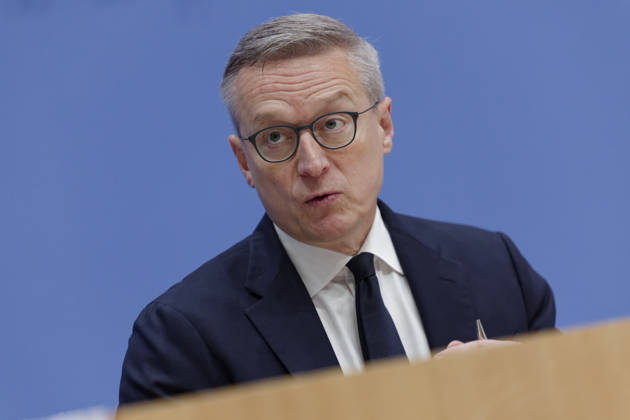 Normenkontrollrat zum Bürokratieabbau 2026-10-08 Deutschland, Berlin Bundespressekonferenz: Jahresbericht des Nationalen Normenkontrollrats (NKR) zum Bürokratieabbau. Im Bild Dr. Karsten Wildberger (CDU), Bundesminister für Digitalisierung und Staatsmodernisierung.