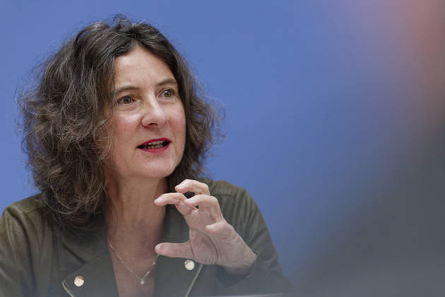Normenkontrollrat zum Bürokratieabbau 2026-10-08 Deutschland, Berlin Bundespressekonferenz: Jahresbericht des Nationalen Normenkontrollrats (NKR) zum Bürokratieabbau. Im Bild Prof. Dr. Sabine Kuhlmann, Stellv. Vorsitzende des Nationlen Normenkontrollrats.