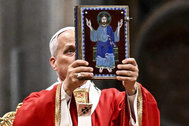 October 8, 2026, Vatican City, Vatican City: Pope Leo leads a mass for the inauguration of the academic year at the Pontificial University in Saint Peter s Square, Vatican City, 8 October 2026. ANSA RICCARDO ANTIMIANI. Vatican City Vatican City  - ZUMAa110 20261008_zaf_a110_017 Copyright: xRiccardoxAntimianix