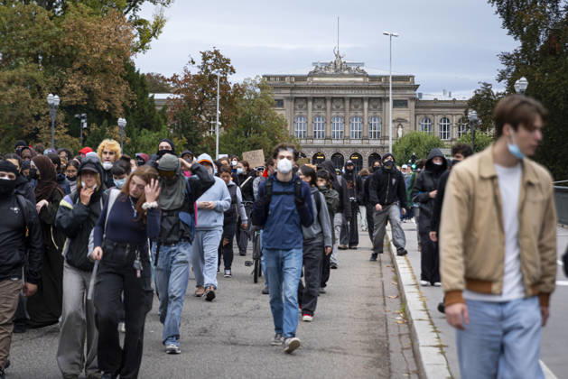Clashes erupt during student protest in Strasbourg STRASBOURG, FRANCE - OCTOBER 8: Hundreds of students organized a spontaneous protest, often referred to as a wildcat demonstration, that moved through different areas of Strasbourg, France, on October 8, 2026. The demonstration was marked by clashes between protesters and police as students marched through the city during a day of national protest over education conditions and the 2027 education budget. Sathiri Kelpa Anadolu Strasbourg France. Editorial use only. Please get in touch for any other usage.  Copyright: x2026xAnadoluxSathirixKelpax