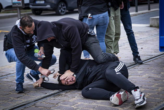 Clashes erupt during student protest in Strasbourg STRASBOURG, FRANCE - OCTOBER 8: A protester is detained by police officers during a spontaneous student demonstration in Strasbourg, France, on October 8, 2026. The demonstration moved through different areas of the city and was marked by clashes between protesters and police. Sathiri Kelpa Anadolu Strasbourg France. Editorial use only. Please get in touch for any other usage.  Copyright: x2026xAnadoluxSathirixKelpax