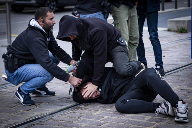 Clashes erupt during student protest in Strasbourg STRASBOURG, FRANCE - OCTOBER 8: A protester is detained by police officers during a spontaneous student demonstration in Strasbourg, France, on October 8, 2026. The demonstration moved through different areas of the city and was marked by clashes between protesters and police. Sathiri Kelpa Anadolu Strasbourg France. Editorial use only. Please get in touch for any other usage.  Copyright: x2026xAnadoluxSathirixKelpax