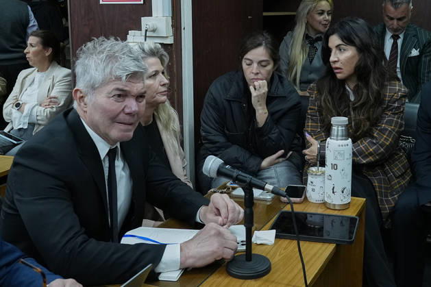 Closing arguments begin in the Maradona s death in Argentina SAN ISIDRO, ARGENTINA - OCTOBER 8: Maradona’s Laywer Fernando Burlando (L) is seen at the courthouse as prosecutors and plaintiff attorneys present their closing arguments before Oral Criminal Court No. 7 in San Isidro, Argentina on October 8, 2026. The trial has entered its final stage, with the accusing parties seeking severe penalties against seven medical professionals charged with homicide with eventual intent over allegations of negligent and indifferent medical care that contributed to Maradona’s death. Luciano Gonzalez Anadolu San Isidro Argentina. Editorial use only. Please get in touch for any other usage. Copyright: x2026xAnadoluxLucianoxGonzalezx