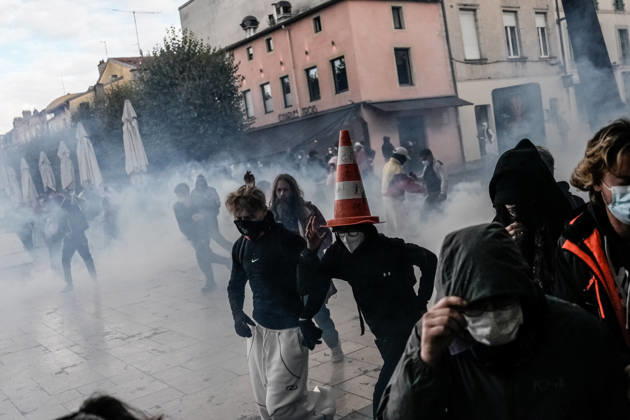 Protest against eduction conditions continues in Nancy NANCY, FRANCE - OCTOBER 8: Police intervene with tear gas during student protest against education conditions in Nancy, France, on October 8, 2026. Students took part in a nationwide high-school mobilization over school conditions and demands for greater education resources. Muhammed Said Tako Anadolu Nancy France. Editorial use only. Please get in touch for any other usage.  Copyright: x2026xAnadoluxMuhammedxSaidxTakox
