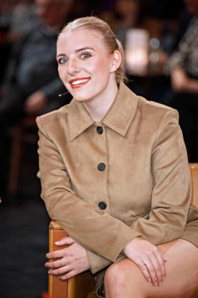 MDR - Riverboat. Sängerin Johanna Mross anläßlich der Aufzeichnung der MDR - Talkshow Riverboat am 08.10.2026 in der Mediacity Leipzig. 20261008SFL0014