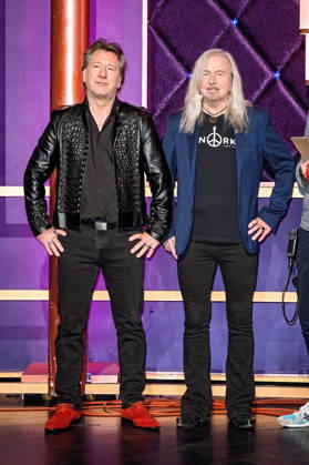 MDR - Riverboat. Sänger Claudius Dreilich und Gitarrist Bernd Römer ( KARAT ) anläßlich der Aufzeichnung der MDR - Talkshow Riverboat am 08.10.2026 in der Mediacity Leipzig. 20261008SFL0058