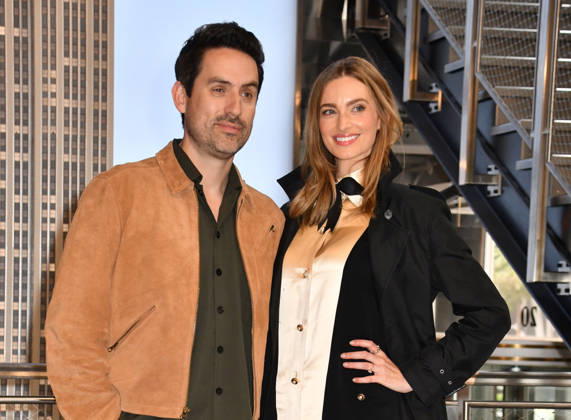 NEW YORK, NY- OCTOBER 8: Ed Weeks and Allegra Edwards at the Empire State Building to Celebrate the Premiere of CBS New Series, Eternally Yours on October 8, 2026 in New York City. Credit: AdMedia New York City USA  - ZUMAa123 20261008_zaa_a123_098 Copyright: xJohnxFyckex