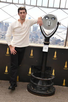 NEW YORK, NY- OCTOBER 8: Jaren Lewison at the Empire State Building to Celebrate the Premiere of CBS New Series, Eternally Yours on October 8, 2026 in New York City. Credit: AdMedia New York City USA  - ZUMAa123 20261008_zaa_a123_101 Copyright: xJohnxFyckex