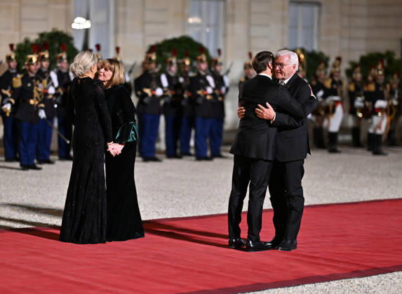 Emmanuel Macron - Frank-Walter Steinmeier meeting in Paris PARIS, FRANCE - OCTOBER 8: French President Emmanuel Macron (2nd R) and French First Lady Brigitte Macron (L) welcome German President Frank-Walter Steinmeier (R) and German First Lady Elke Budenbender (2nd L) for a state dinner at the Elysee Palace in Paris, France on October 8, 2026. Mustafa Yalcin Anadolu Paris France. Editorial use only. Please get in touch for any other usage.  Copyright: x2026xAnadoluxMustafaxYalcinx