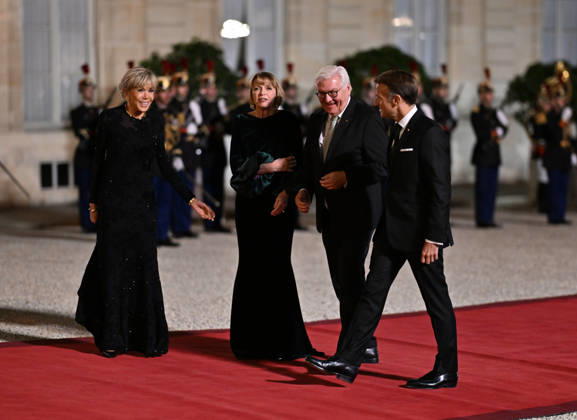 Emmanuel Macron - Frank-Walter Steinmeier meeting in Paris PARIS, FRANCE - OCTOBER 8: French President Emmanuel Macron (R) and French First Lady Brigitte Macron (L) welcome German President Frank-Walter Steinmeier (2nd R) and German First Lady Elke Budenbender (2nd L) for a state dinner at the Elysee Palace in Paris, France on October 8, 2026. Mustafa Yalcin Anadolu Paris France. Editorial use only. Please get in touch for any other usage.  Copyright: x2026xAnadoluxMustafaxYalcinx