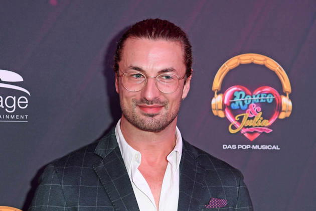 Nicolas Puschmann bei der & JULIA MUSICALPREMIERE im Stage Palladium Theater in Stuttgart am 08.10.2026