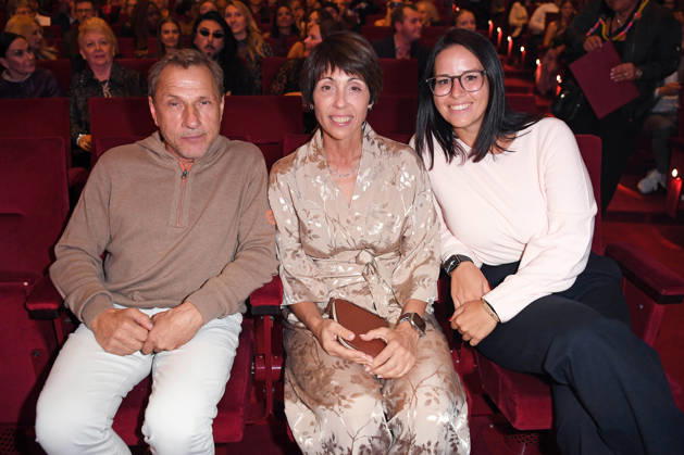 Richy Mueller mit Ehefrau Christl Stumhofer und Tochter Leslie Mueller bei der & JULIA MUSICALPREMIERE im Stage Palladium Theater in Stuttgart am 08.10.2026