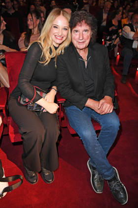 Olaf Malolepski (Olaf der Flipper) mit Tochter Pia Malo bei der & JULIA MUSICALPREMIERE im Stage Palladium Theater in Stuttgart am 08.10.2026