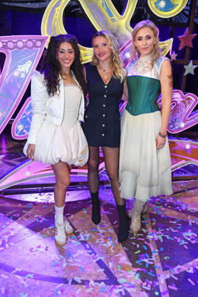 Rita Sebeh aka Sebeya (als Julia), Evelyn Burdecki, Sabrina Weckerlin bei der & JULIA MUSICALPREMIERE im Stage Palladium Theater in Stuttgart am 08.10.2026