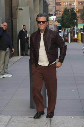 October 8, 2026, New York, New York, USA: JOSH BROLIN arrives at ABC Studios for Ã¢â‚¬ËœGood Morning AmericaÃ¢ New York USA  - ZUMAh16_ 20261008_zaf_h16_001 Copyright: xDanxHerrickx