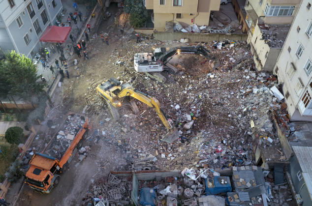 Search and rescue efforts completed in partially collapsed building in Istanbul ISTANBUL, TURKIYE - OCTOBER 9: An aerial view of the area as search and rescue efforts are completed at the site of a seven-story building that partially collapsed in the Maltepe district of Istanbul, Turkiye, on October 09, 2026. Murat Sengul Anadolu Istanbul Turkey. Editorial use only. Please get in touch for any other usage.  Copyright: x2026xAnadoluxMuratxSengulx