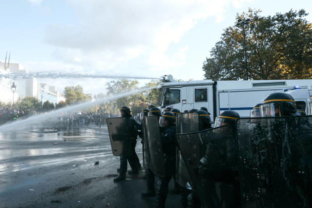High School And University Student Protest - Paris Water cannon used by police forces to disperse protesters, during a nationwide youth demonstration. Nationwide mobilization by high school and university students calling for better teaching and study conditions, increased funding and staffing, an end to overcrowded classrooms and deteriorating infrastructure, and improved access to education, amidst concerns over social inequalities and student financial insecurity in Paris, France, October 8, 2026. Photo by Christophe Michel ABACAPRESS.COM Paris ILE DE FRANCE France  Copyright: xMichelxChristophe ABACAx