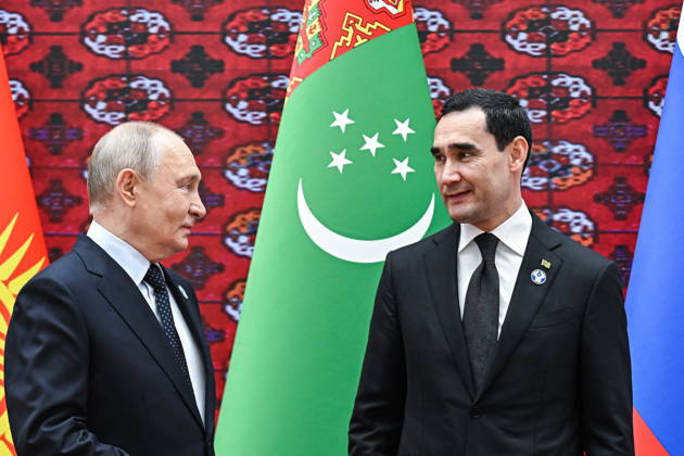 TURKMENISTAN, BALKAN PROVINCE - OCTOBER 9, 2026: Vladimir Putin (L), President of Russia, and his counterpart Serdar Berdimuhamedow of Turkmenistan during a photo op ahead of a meeting of the CIS Council of Heads of State in Turkmenbasy Turkmenistan  - ZUMAt113 20261009_zaa_t113_018 Copyright: xSergeixBobylevx