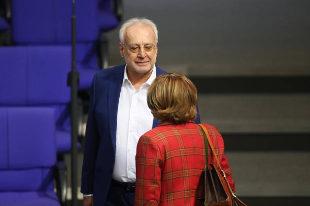 Berlin, Deutschland, 09.10.2026: Deutscher Bundestag: 100. Bundestagssitzung: Jürgen Kögel und Beatrix von Storch, beide AfD Copyright: xdtsxNachrichtenagenturx dts_137701