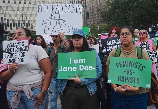 Stop sexual violence day of action rally takes place in Manhattan s Foley Square following Cornell lawsuit NEW YORK, UNITED STATES - OCTOBER 08: A Stop sexual violence day of action rally takes place in Foley Square, Manhattan, on Thursday, October 8, 2026, in the wake of Cornell University rape accusations in New York City, U.S. Selcuk Acar Anadolu New York United States. Editorial use only. Please get in touch for any other usage.  Copyright: x2026xAnadoluxSelcukxAcarx