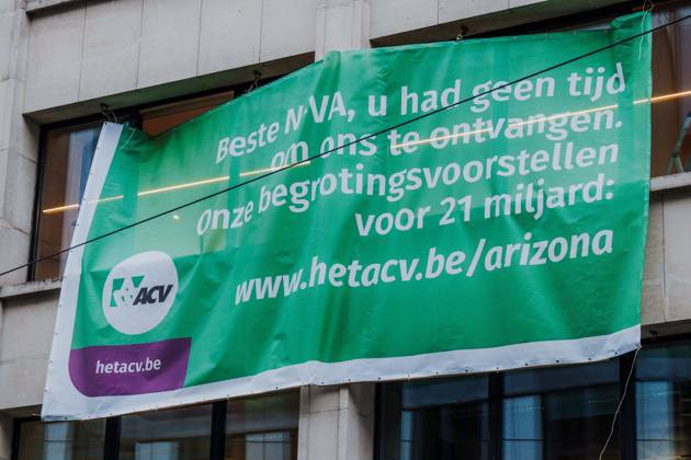 Union members gather for a national manifestation against the Federal Government s budgetary measures, under the Keep your hands out of our pockets! (Blijf uit onze zakken! - Pas dans nos poches) moniker, organised by the trade unions on Friday 9 October 2026 in Brussels.  EMILExWINDAL 189219302