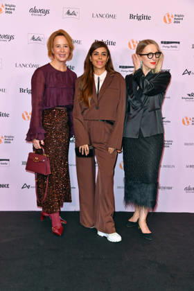 Julia Becker, Collien Fernandes und Susanna Riethmuller bei der Verleihung der Brigitte Award 2026 im Kino International in Berlin am 08.10.2026