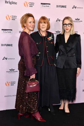 Julia Becker, Gisele Pelicot und Susanna Riethmuller bei der Verleihung der Brigitte Award 2026 im Kino International in Berlin am 08.10.2026