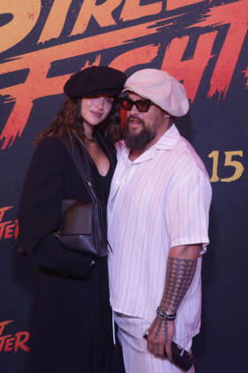 Street Fighter Red Carpet And Fan Event in Mexico City Actor Jason Momoa and Adria Arjona attend the official red carpet and fan event for the upcoming live-action film Street Fighter at CinÃ polis Universidad on October 08, 2026 in Mexico City, Mexico. (Photo by Ismael Rosas Eyepix Group) Copyright: xIsmaelxRosas xEyepixxGroupx IR_08102026_198636