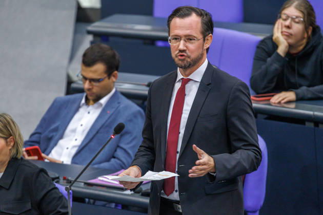 Bundestag Dirk Wiese (SPD) im Deutschen Bundestag am 09.10.26 in Berlin. Berlin Berlin Deutschland Bundestag