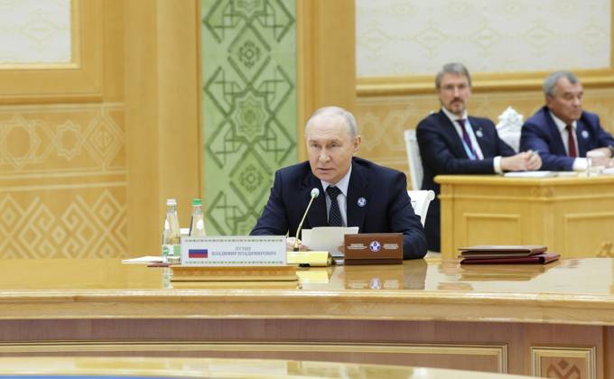 RECORD DATE NOT STATED 09.10.2026. - TURKMENISTAN, BALKAN PROVINCE - Russia s President Vladimir Putin attends a meeting of the CIS Council of Heads of State in Turkmenbashi. KremlinxPool