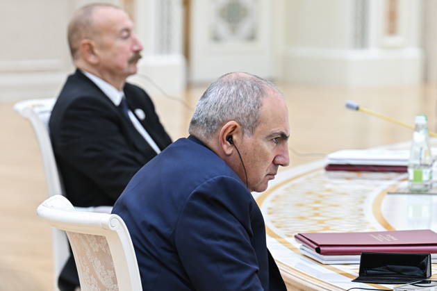 TURKMENISTAN, BALKAN PROVINCE - OCTOBER 9, 2026: Armenia s Prime Minister Nikol Pashinyan (front) and Azerbaijan s President Ilham Aliyev attend a narrow-format meeting of the CIS Council of Heads of State in Turkmenbashi Turkmenistan  - ZUMAt113 20261009_zaa_t113_089 Copyright: xSergeixBobylevx