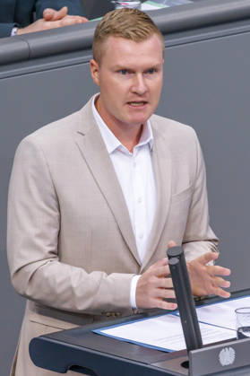Bundestag Robin Juenger (AfD) im Deutschen Bundestag am 09.10.26 in Berlin. Berlin Berlin Deutschland Bundestag