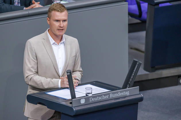 Bundestag Robin Juenger (AfD) im Deutschen Bundestag am 09.10.26 in Berlin. Berlin Berlin Deutschland Bundestag