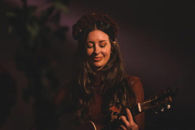 Lera Lynn live in Copenhagen, Denmark Copenhagen, Denmark. 08th, October 2026. The American singer, musician and songwriter Lera Lynn performs a live concert at VEGA in Copenhagen. Denmark, Copenhagen, VEGA  Copyright: xGonzalesxPhoto PeterxTroestx