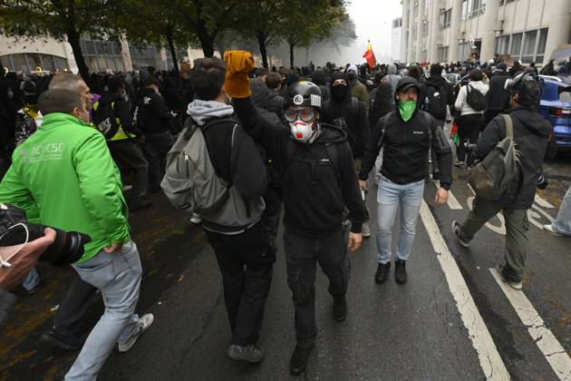 FGTB national demonstration « Pas dans nos poches ! » BRUSSELS, BELGIUM - OCTOBER 09 : FGTB national demonstration « Pas dans nos poches ! »against federal government budget measures on October 9, 2026 in Brussels, Belgium, 09 10 2026 Brussels Belgium  Copyright: xPhilipxReynaersx