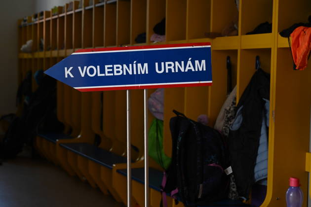 The two-day elections to municipal assemblies started in the Czech Republic together with the first round of the elections to one-third of the Senate, on October 9, 2026. The sing on the photo reads to the polls , in Majetin, Czech Republic. (CTKxPhoto LudekxPerina) CTKPhotoP2026100904555  CTKPhotoP2026100904555