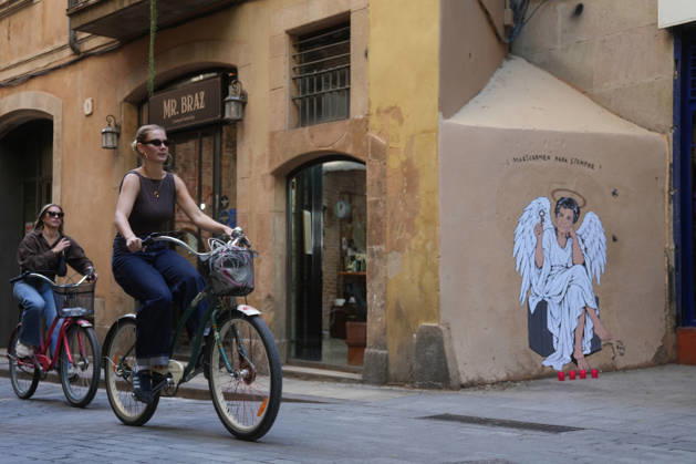Maricarmen Forever, the new artwork by street artist TVBoy in Barcelona The artwork Maricarmen Forever by street artist TVBoy, as of October 9, 2026, in Barcelona, Catalonia, Spain. Street artist TVBoy has portrayed Maricarmen with angel wings and a key in her hand, paying tribute to the elderly woman who was evicted from her apartment a few weeks ago following her death, with the phrase Maricarmen Forever OCTOBER 9, 2026 Barcelona Catalonia Barcelona Catalonia Spain  Copyright: xDavidxZorrakinox 7831550