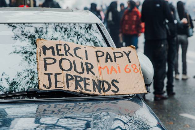 A slogan pictured at a national manifestation against the Federal Government s budgetary measures, under the Keep your hands out of our pockets! (Blijf uit onze zakken! - Pas dans nos poches) moniker, organised by the trade unions on Friday 9 October 2026 in Brussels.  EMILExWINDAL 189249836