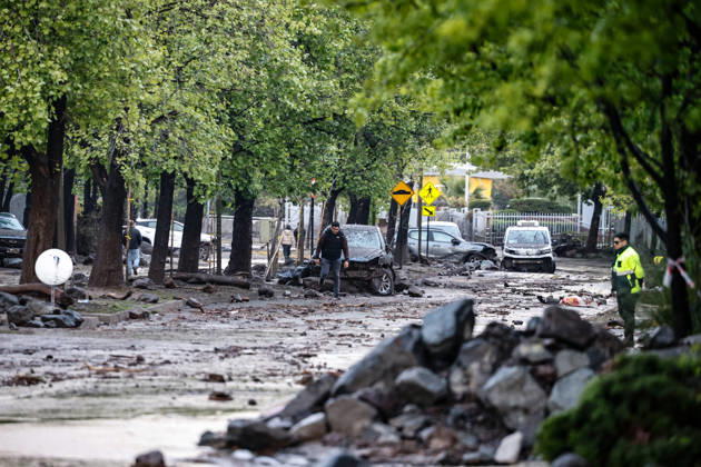 Santiago, October 9, 2026 Consequences of a mudslide that affected the area from San Carlos de Apoquindo to Los Dominicos in the Las Condes district, causing widespread damage and sweeping away vehicles and people. Diego Martin Aton, Chile, Aton 1198089 jpeg  Copyright: DIEGOxMARTIN ATONxCHILE