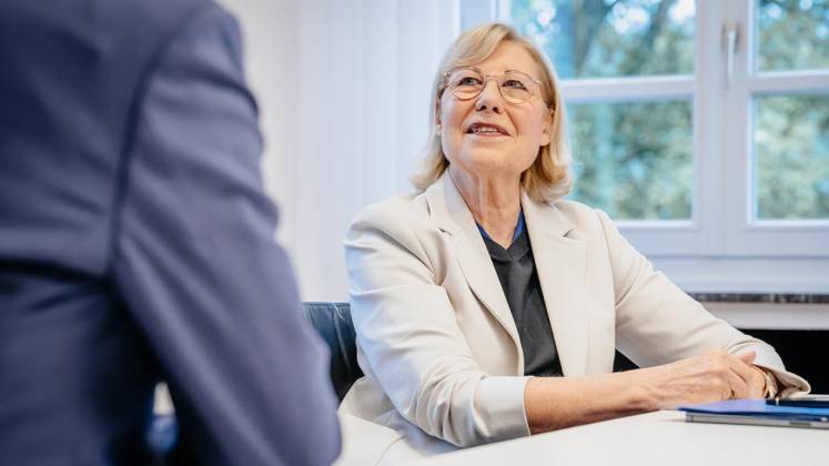 Krupp-Stiftungschefin Ursula Gather im Interview. Lange Zeit hat sich Ursula Gather, die Chefin der Krupp-Stiftung, nicht mehr zum Konzern Thyssenkrupp geäußert. Jetzt spricht sie im exklusiven Interview. Am 09.10.2026 in Essen ** NUR FÜR REDAKTIONELLE ZWECKE ** EDITORIAL USE ONLY **<p>Krupp-Stiftungschefin Ursula Gather im Interview. Lange Zeit hat sich Ursula Gather, die Chefin der Krupp-Stiftung, nicht mehr zum Konzern Thyssenkrupp geäußert. Jetzt spricht sie im exklusiven Interview. Am 09.10.2026 in Essen Copyright: ChristophxJendral
