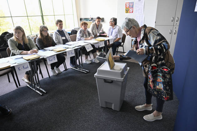The two-day elections to municipal assemblies started in the Czech Republic together with the first round of the elections to one-third of the Senate, on October 9, 2026. On the photo polling place in Zlin. (CTKxPhoto DaliborxGluck) CTKPhotoP2026100905781  CTKPhotoP2026100905781