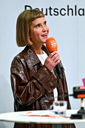 Frankfurter Buchmesse 2026. Schriftstellerin Caroline Wahl am 09.10.2026 auf der Frankfurter Buchmesse. 20261009MWI154131