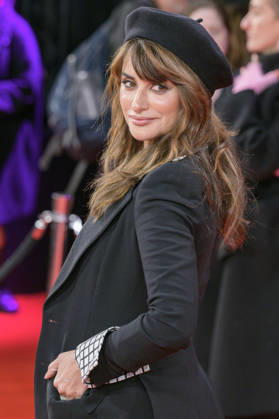 La Bola Negra Film Premiere Penelope Cruz attends the La Bola Negra BFI London Film Festival premiere, at The Royal Festival Hall, BFI Southbank, London. 8th October 2026.  Copyright: xAndrewxSimsx NINTCHDBPICT001114441859